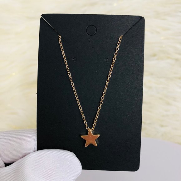 ⚠️PRICE FIRM⚠️ Pretty Star Necklace - Picture 2 of 12